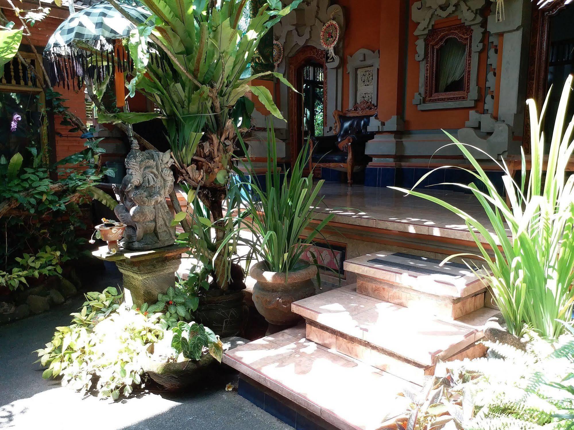 Praety Home Stay Ubud Zewnętrze zdjęcie